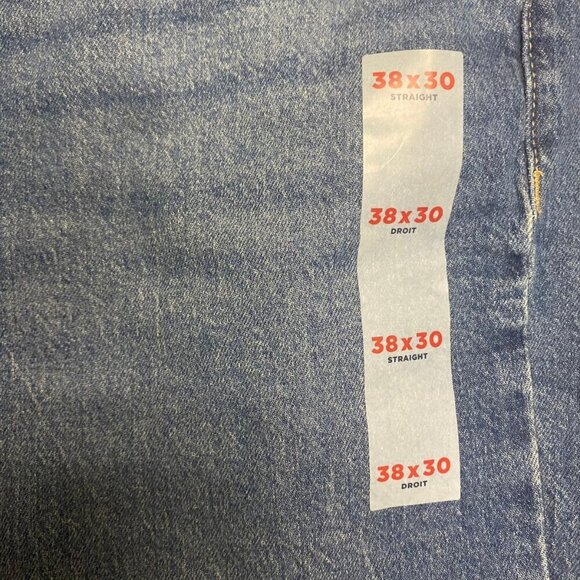 Old Navy Straight Built-In Flex Jeans (38x30) - Classic Mid-Wash Comfort Fit - Picture 10 of 12
